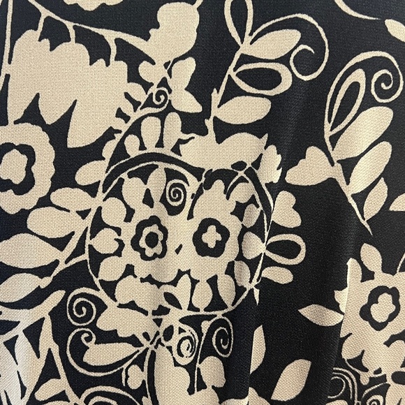 LOFT Wrap Maxi Dress in a Black & Light Taupe Floral  SZ 0 - Picture 12 of 15